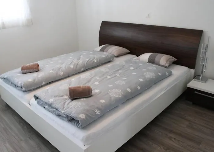 Modern 모던 אינטרלאקן